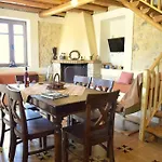 Araklis, Ithaca Vila *
